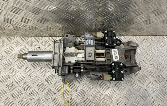 Mercedes-Benz C W205 Steering wheel axle A2054603816