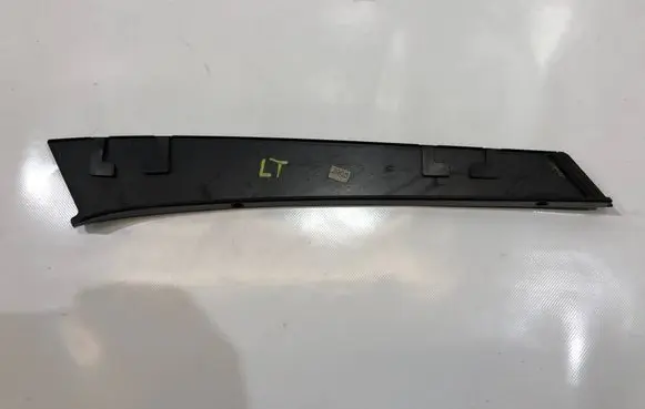 Mercedes-Benz C W203 Other sill/pillar trim element