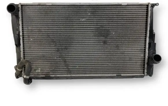 BMW 3 E90 E91 Coolant radiator 7788903 17117788903 7810239
