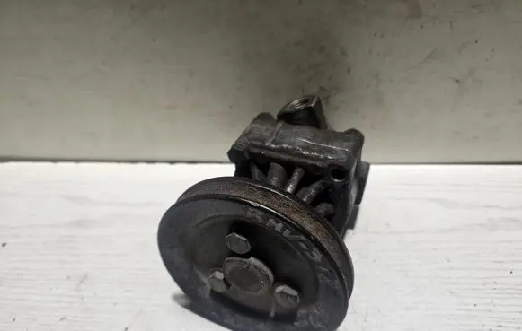 BMW 5 E34 Power steering pump 7681955167 3943034 1132842