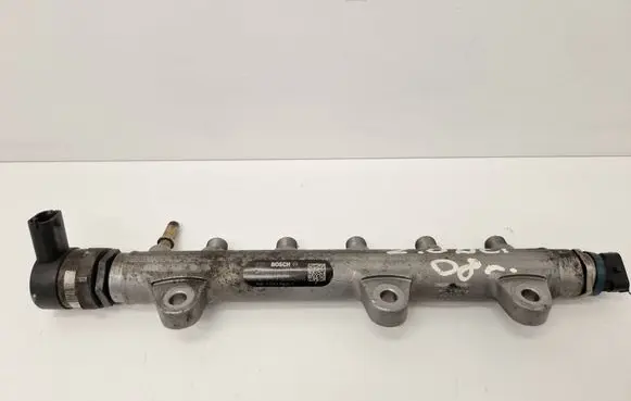 Renault Scenic II - Grand scenic II Fuel main line pipe 0445214153 8200661279A H8200426550