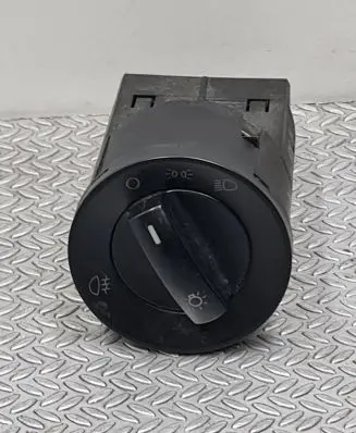 Volkswagen Polo IV 9N3 Light switch 6Q0941531B