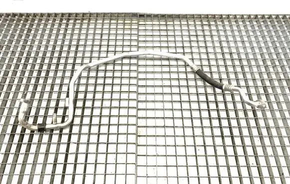 Toyota ProAce City Air conditioning (A/C) pipe/hose 9831702080