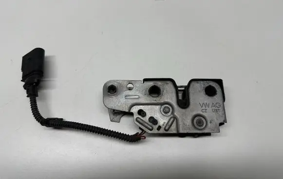 Porsche Cayenne (92A) Engine bonnet/hood lock/catch 7P5823509