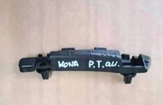 Hyundai Kona I Bumper support mounting bracket corner 86654DDAA0
