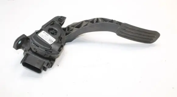 Ford Mondeo MK IV Accelerator throttle pedal 6G929F836SD