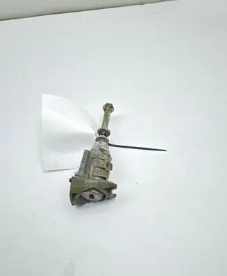 Citroen C4 I Front door lock (next to the handle) 