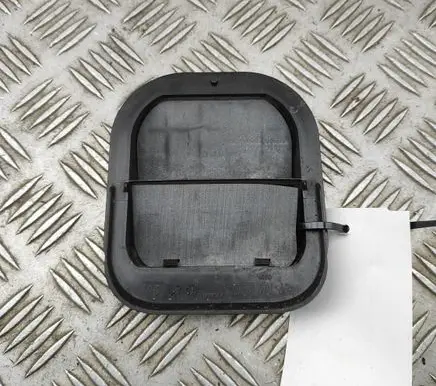 Jeep Compass Quarter panel pressure vent 68391659AA