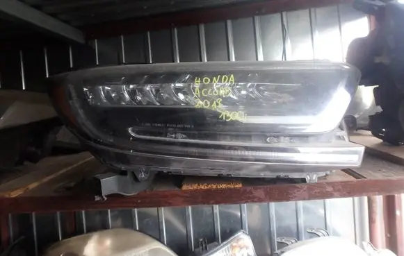 Honda Accord X Headlights/headlamps set uf27gz