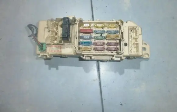 Mazda 323 Fuse box set 116034