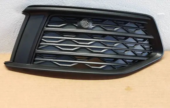 Audi A6 S6 C8 4K Front bumper lower grill 4K0807682DANEK 4K0807682