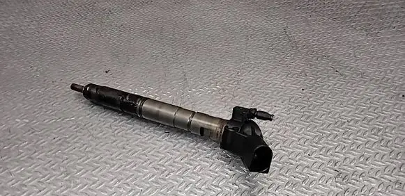 Volkswagen Touareg I Fuel injector 059130277S 0445115024
