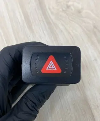 Volkswagen Golf IV Hazard light switch 1J0953235F PA66GF30