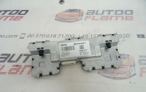 Windshield/windscreen camera