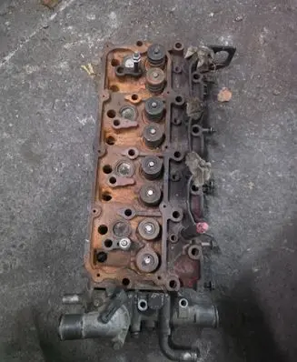 KIA K2700 King Cab Engine head