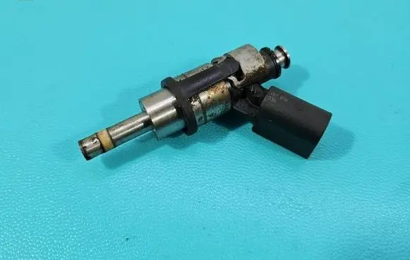 Volkswagen PASSAT B6 Fuel injector 06F906036 IMPRK1553409
