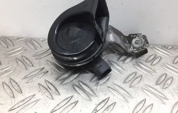 Volkswagen Golf VI Horn signal