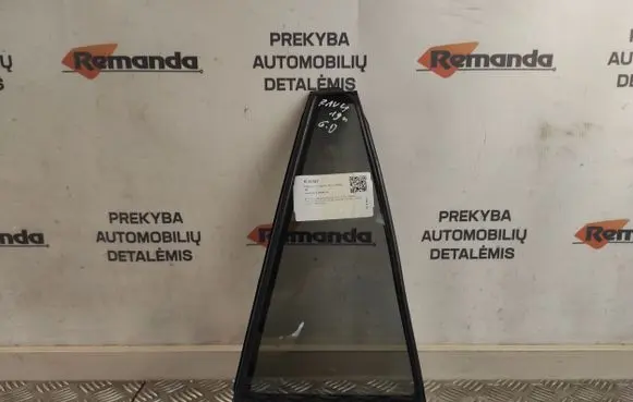 Toyota RAV 4 (XA50) Rear vent window glass 6818842070