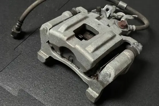 Ford Mustang VI Rear brake caliper FR3C2K328AM