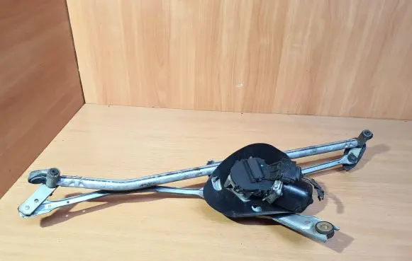 Mini One - Cooper R50 - 53 Front wiper linkage and motor 54517611