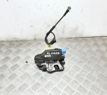 Seat Ibiza III (6L) Front door lock 993040300