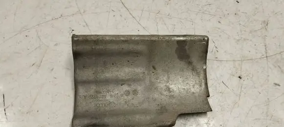Audi Q3 8U Other engine bay part 5n0407720a
