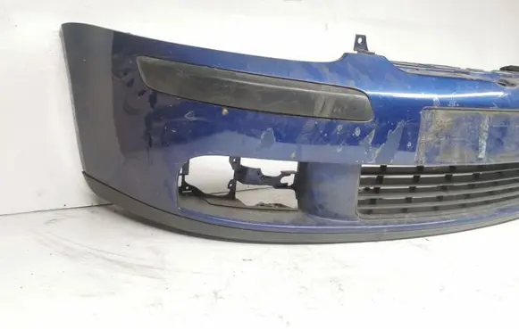 Volkswagen Golf V Front bumper