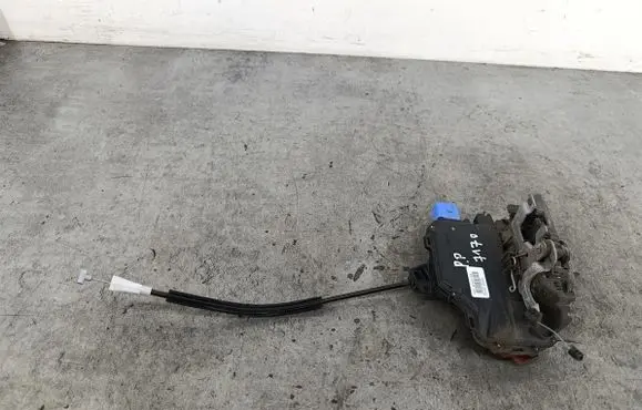 Skoda Fabia Mk2 (5J) Front door lock 3B1837016CE