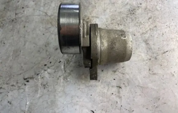 Hyundai Santa Fe Alternator belt tensioner 