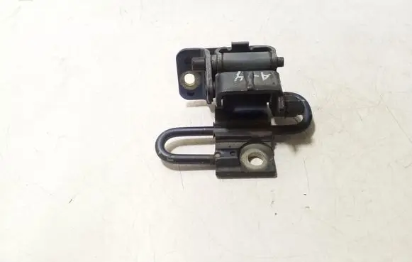 Audi A4 S4 B6 8E 8H Front door lower hinge 8E0831411B