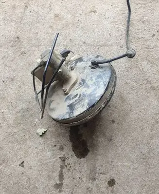 Ford Focus C-MAX Brake booster 3M512B195AG 76643604