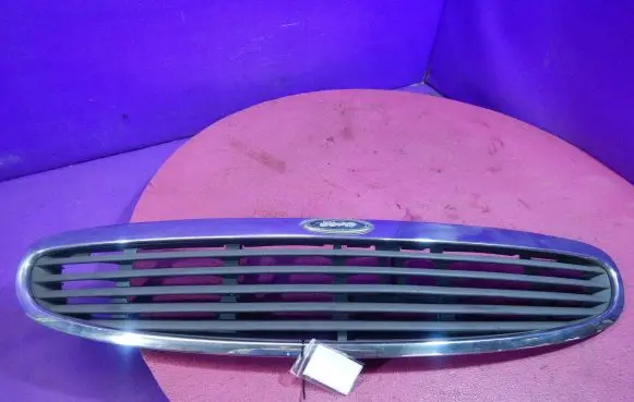 Ford Scorpio Front bumper upper radiator grill 95GG8200AF
