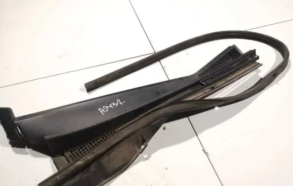 Wiper trim