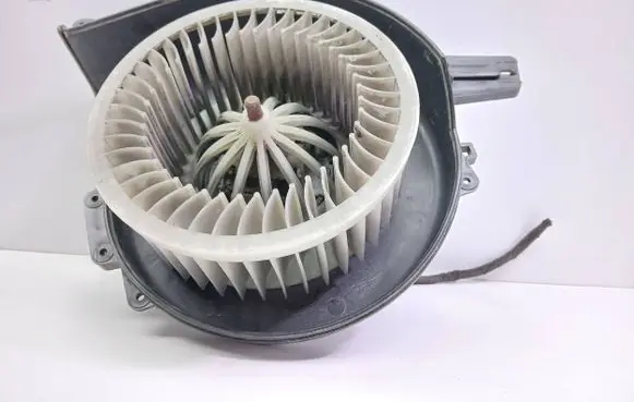 Seat Ibiza III (6L) Heater fan/blower 6Q1820015C A1916