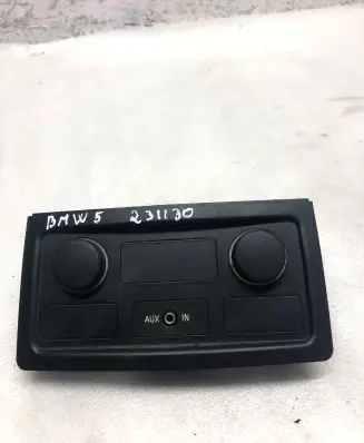 BMW 5 E60 E61 USB socket connector 319950000