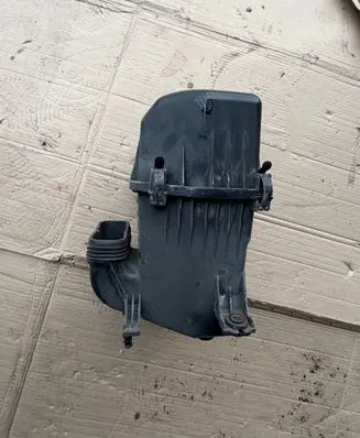 KIA Sportage Air filter box