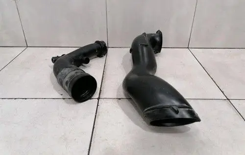 Porsche Cayenne (92A) Air intake hose/pipe 7P5128627A