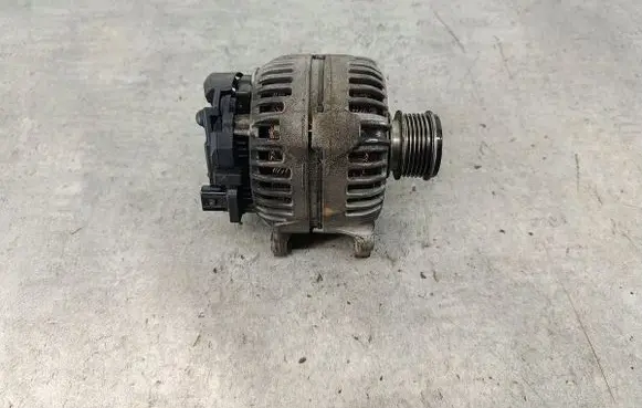 Seat Ibiza IV (6J,6P) Generator/alternator BOSCH