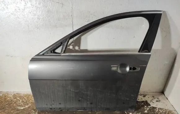 Jaguar XE Front door 