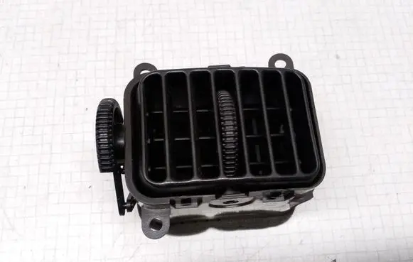 Mitsubishi Pajero Sport I Dashboard side air vent grill/cover trim SPC00427