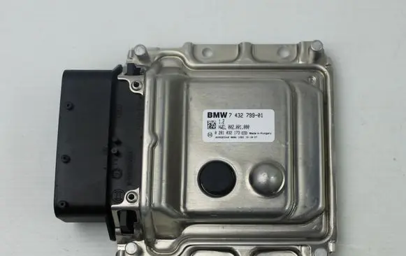 BMW X3 F25 Fuel injection pump control unit/module 7432799
