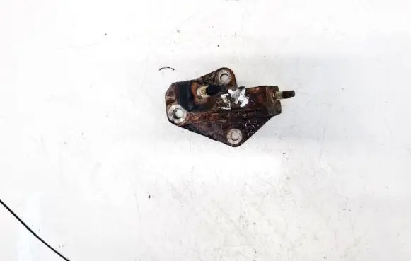 Ford Fusion Engine mounting bracket