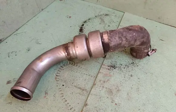Renault Trafic II (X83) Coolant pipe/hose 