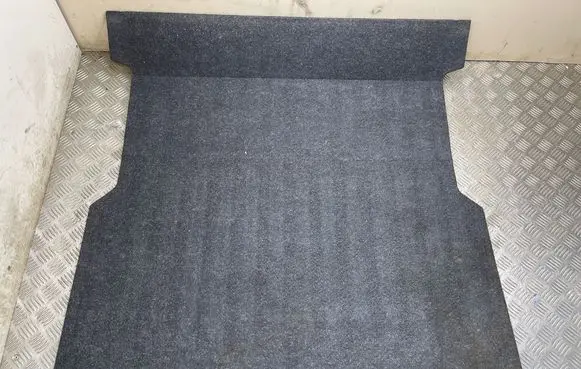 Trunk/boot floor carpet liner