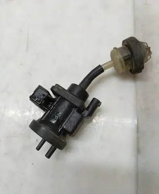 Mercedes-Benz E W210 Turbo solenoid valve A0005450427