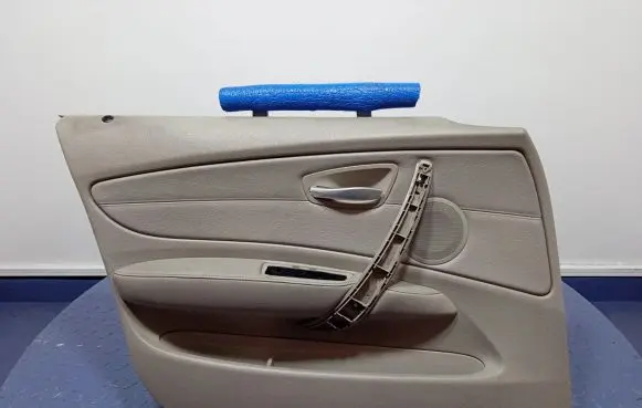 BMW 1 E82 E88 Door card panel trim set 