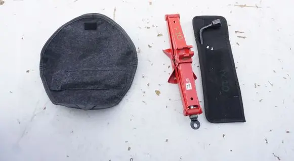 Hyundai ix20 Tool set POZOSTAE