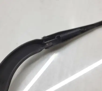 BMW 3 E90 E91 Front wiper blade arm 7253387