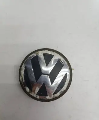 Volkswagen Fox Original wheel cap 3B7601171