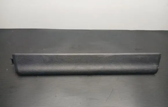 Front sill trim cover